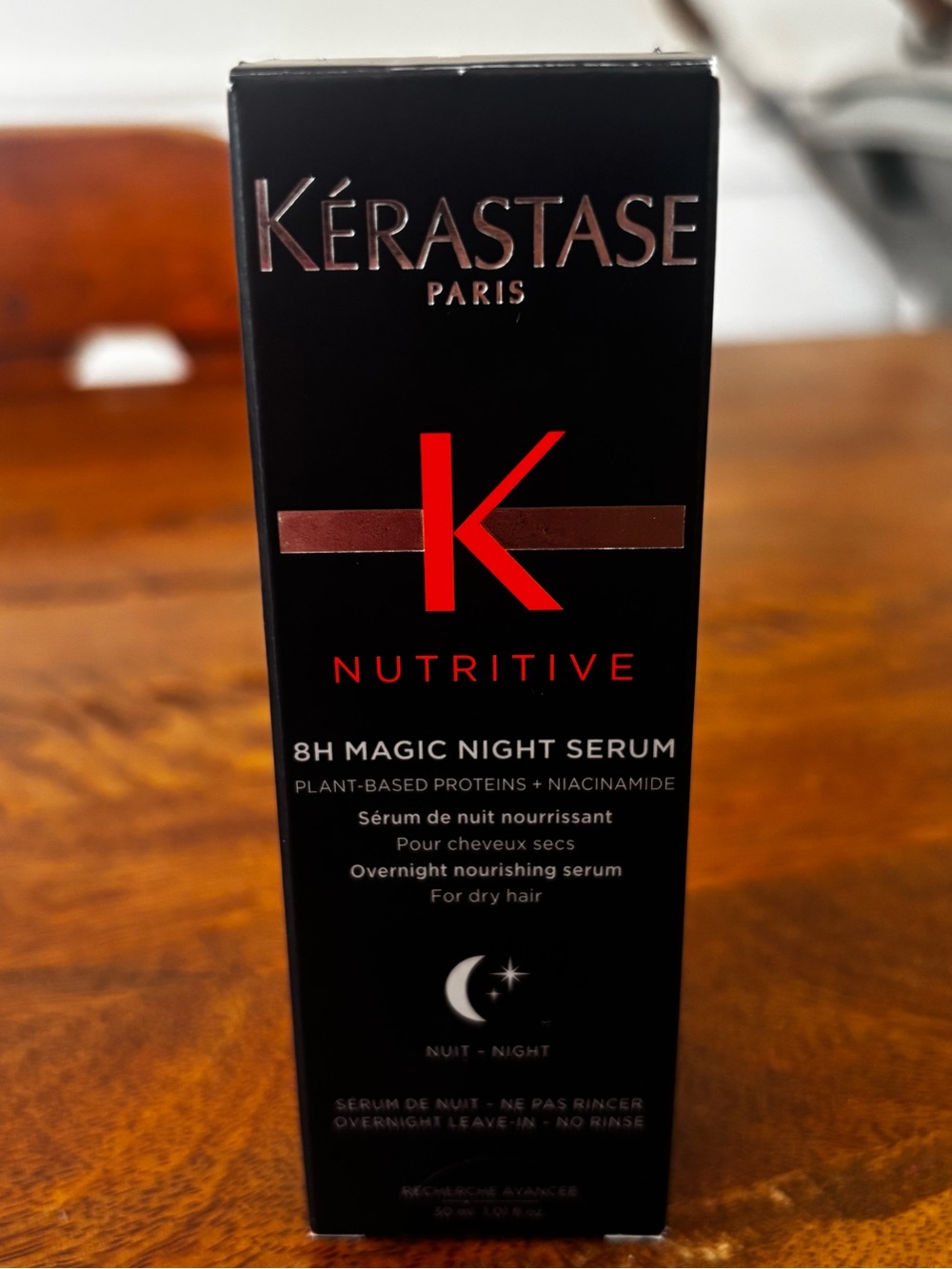 Kérastase Nutritive 8H Magic Night Serum - Black with Red Accents 30ML